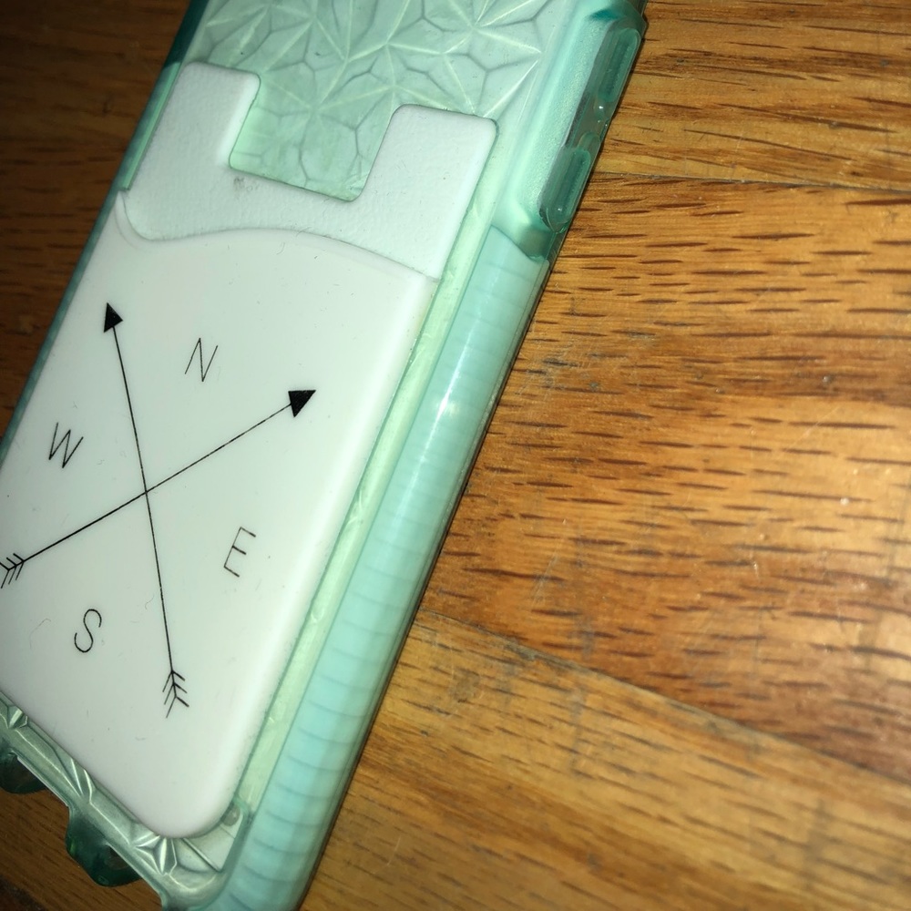 Phone case - Picture 2 of 6